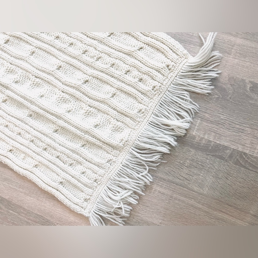 ARAN CRAFTS - Cream 100% Merino WOOL Knit Hooded Scarf Wrap Shawl. One Size - Picture 7 of 7